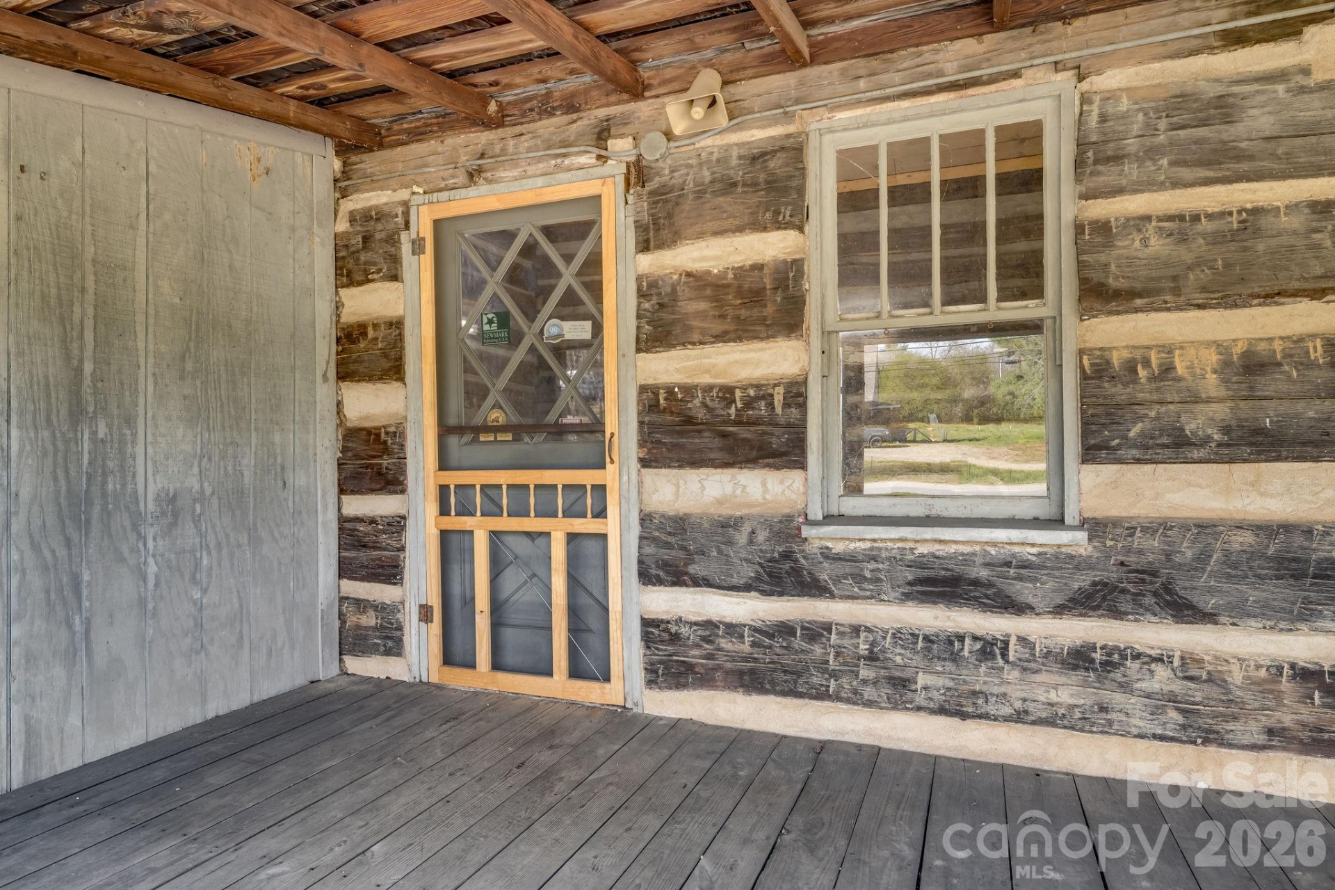 2172 Smokey Park Highway - Photo 2