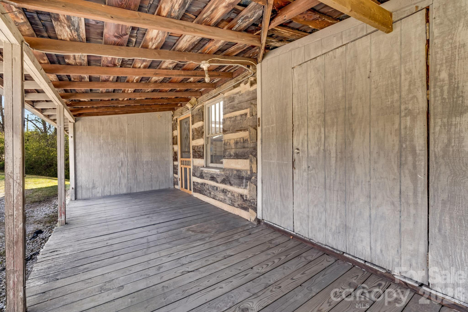 2172 Smokey Park Highway - Photo 3