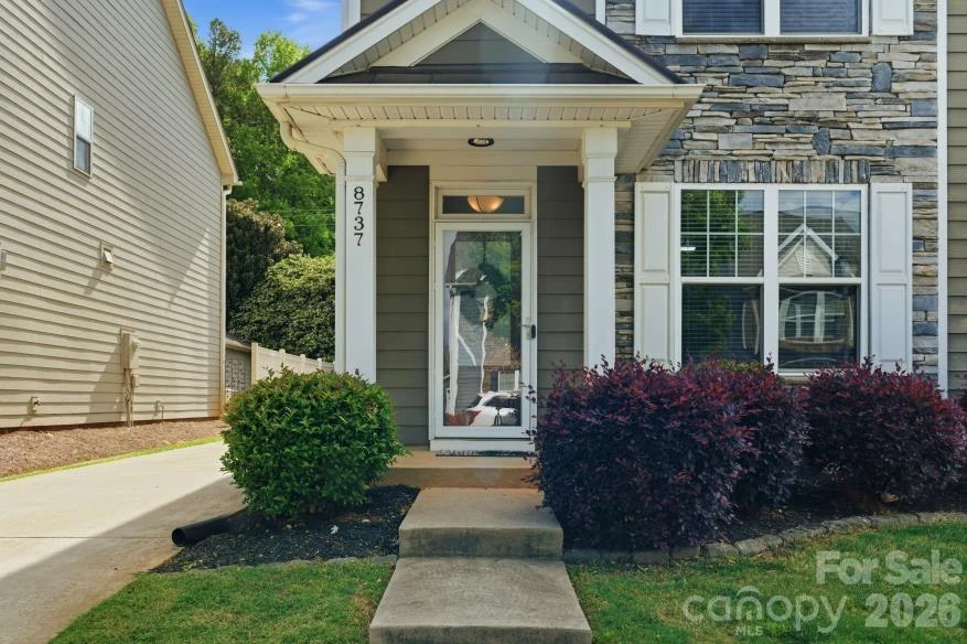 8737 Aspinwall Drive - Photo 2