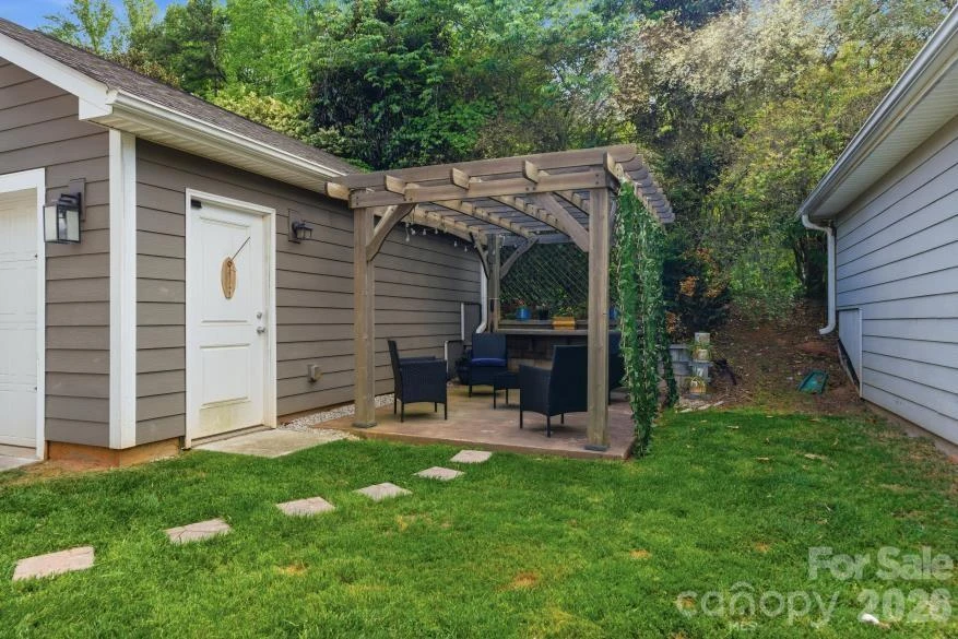 8737 Aspinwall Drive - Photo 33