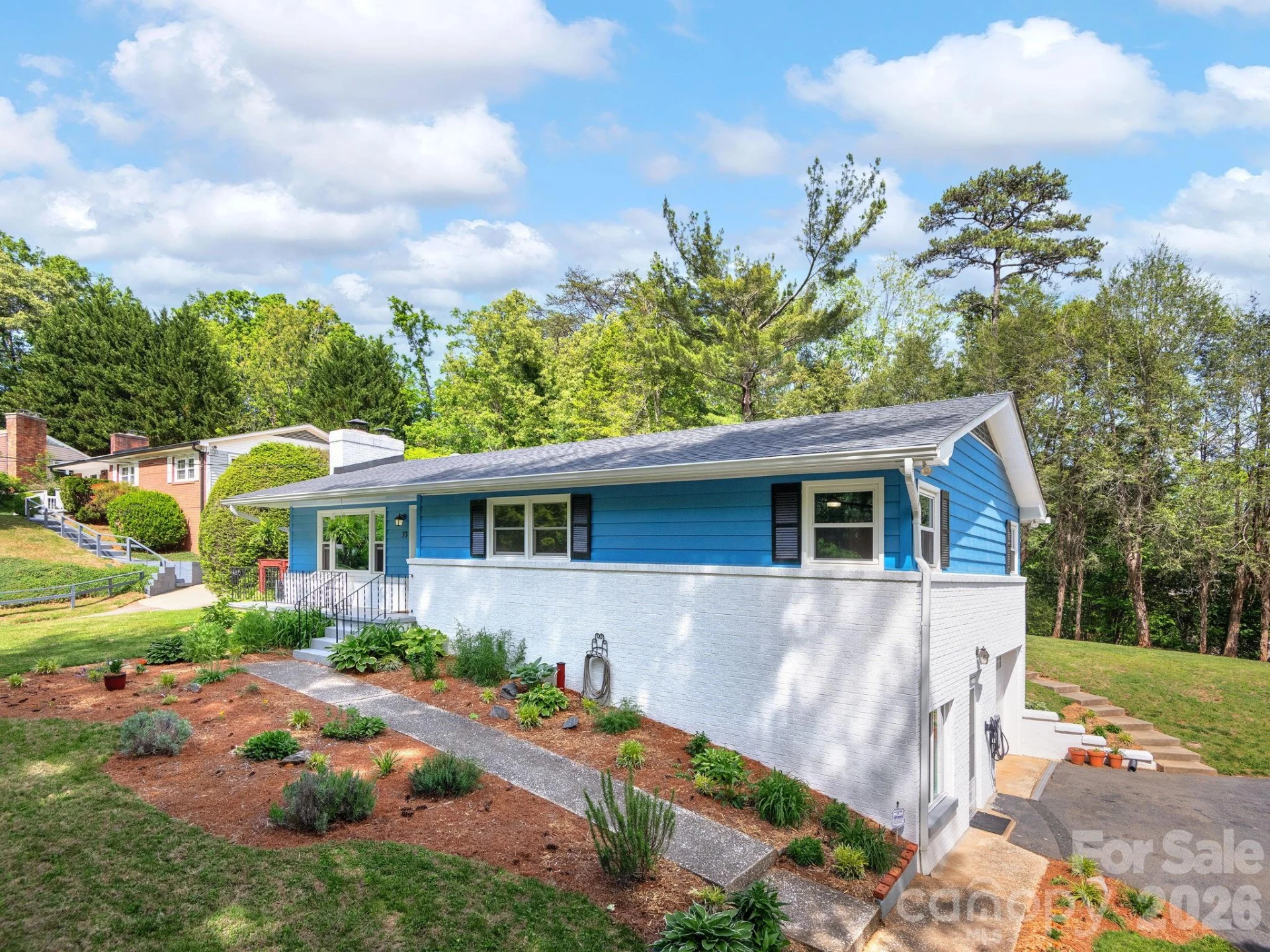 33 Pinehurst Road - Photo 2