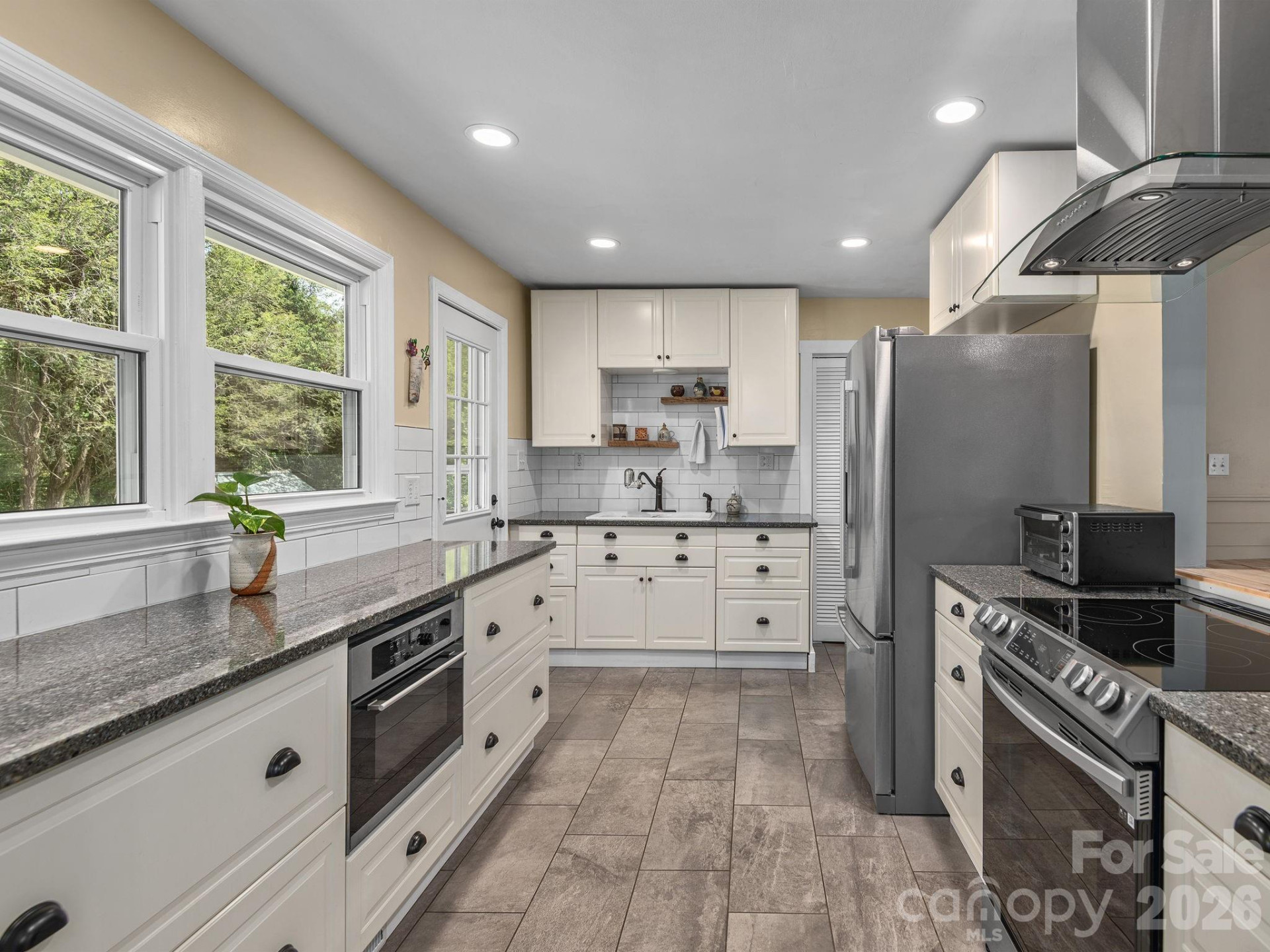 33 Pinehurst Road - Photo 8