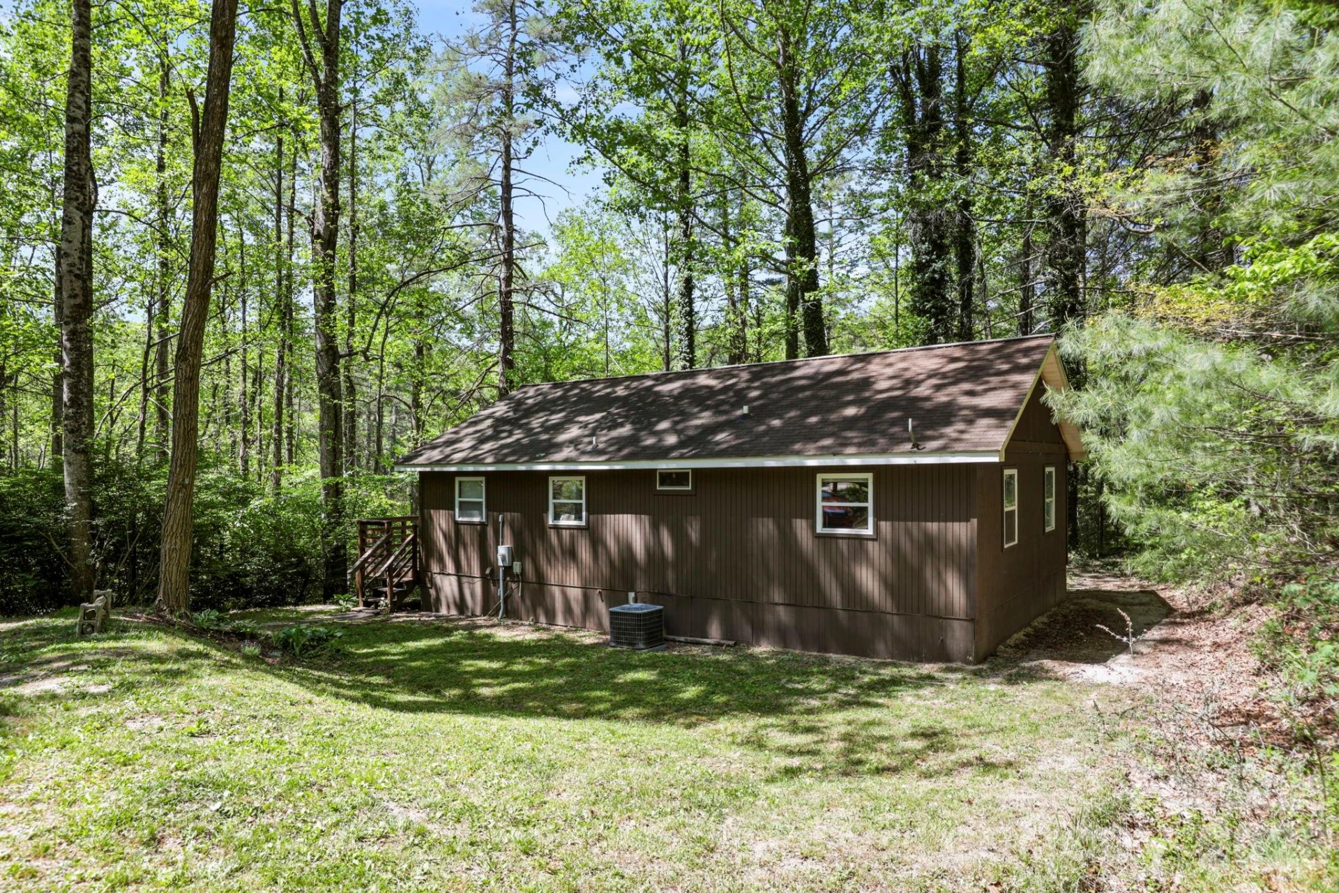 521 Lake Falls Road