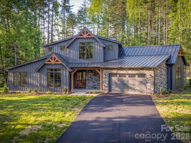 92 Crystal Heights Drive, Hendersonville, NC, 28739