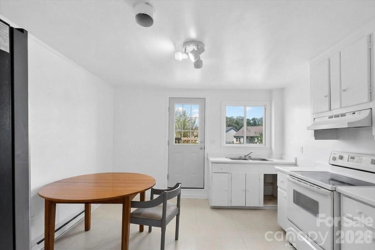 209 Edgewood Drive - Photo 13