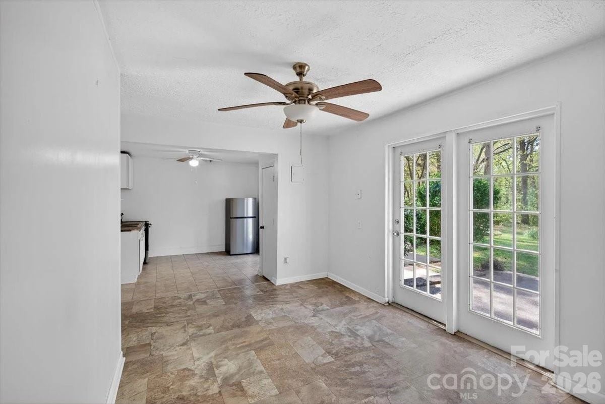 209 Edgewood Drive - Photo 14