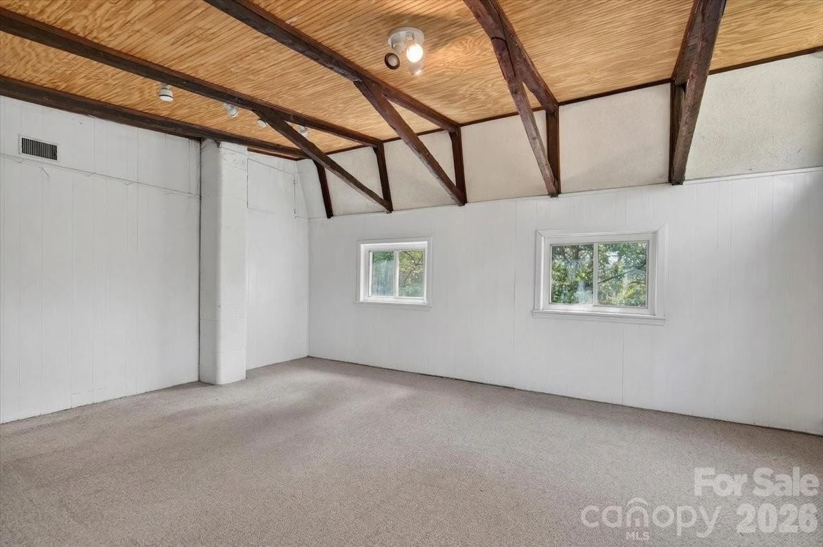 209 Edgewood Drive - Photo 26