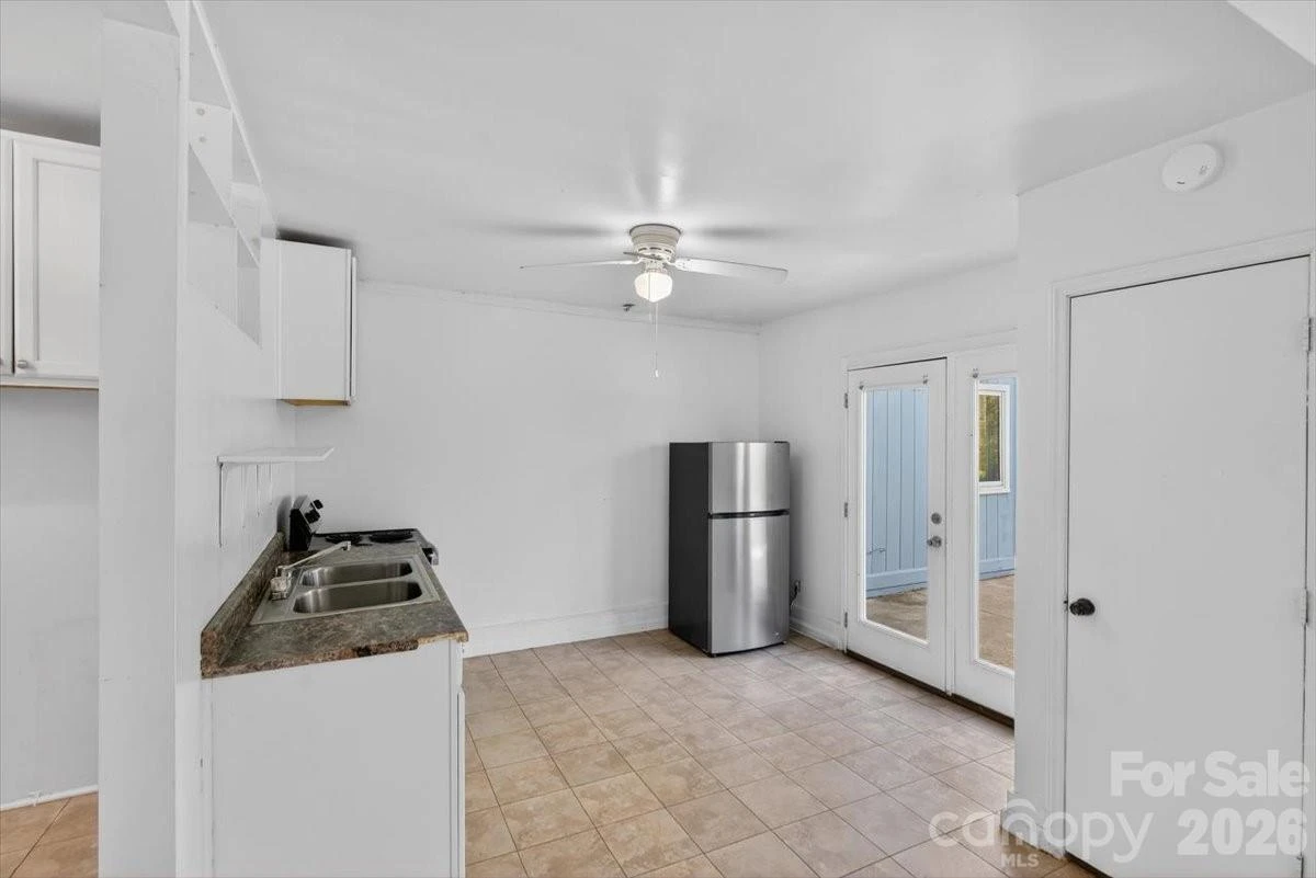 209 Edgewood Drive - Photo 8