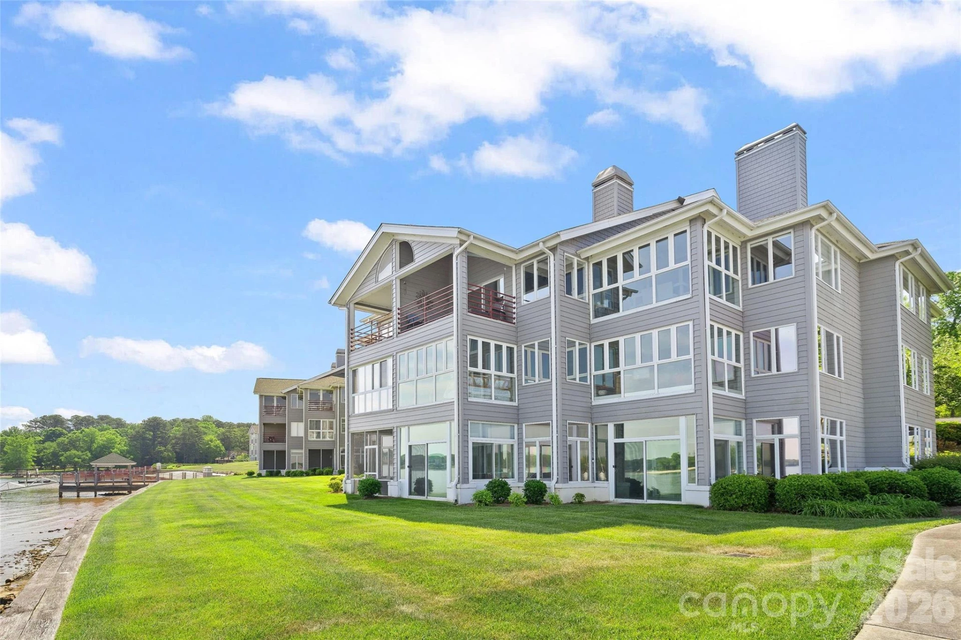 301 Lake Club Drive - Photo 2