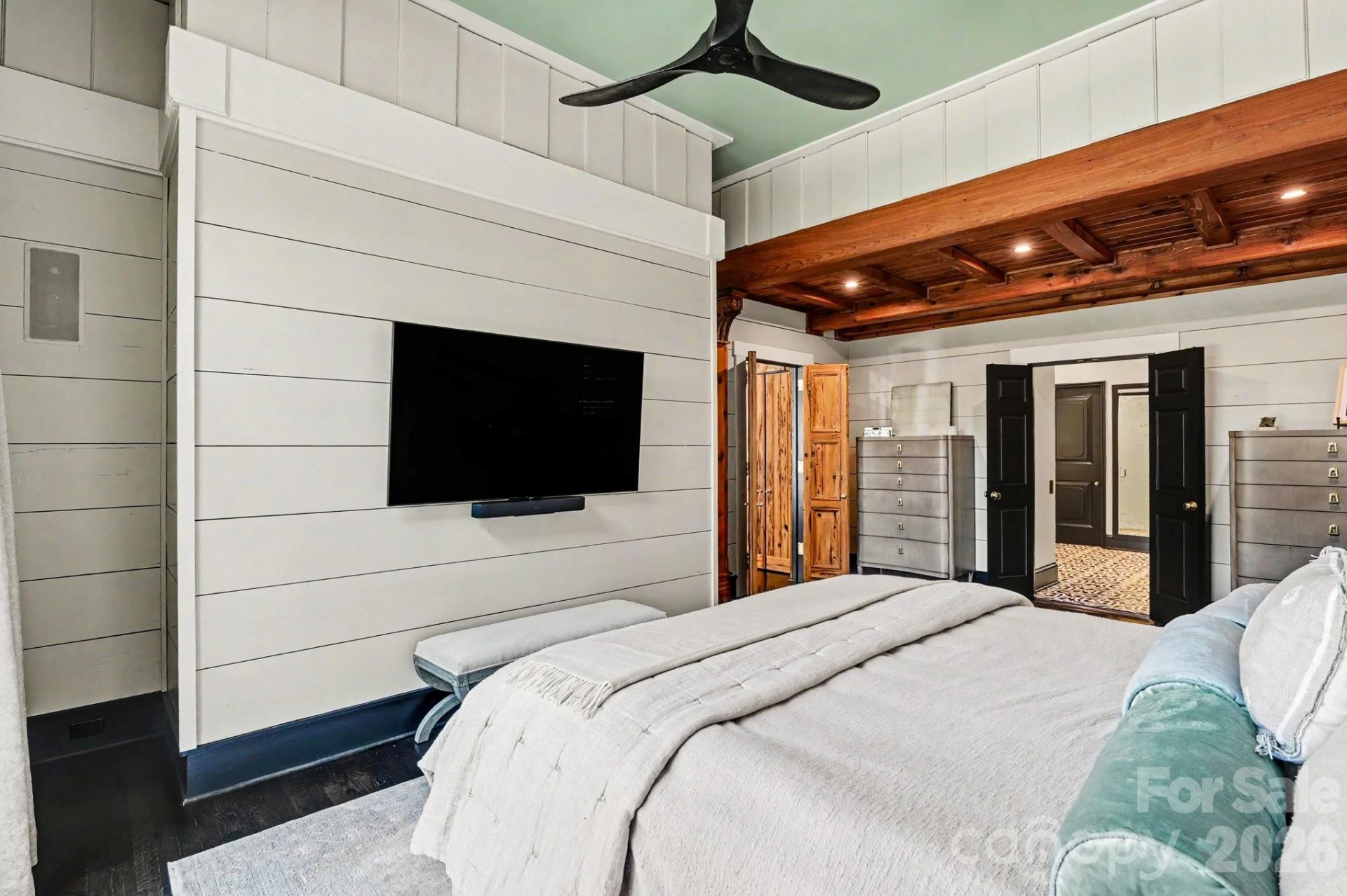 1516 Queens Road - Photo 21