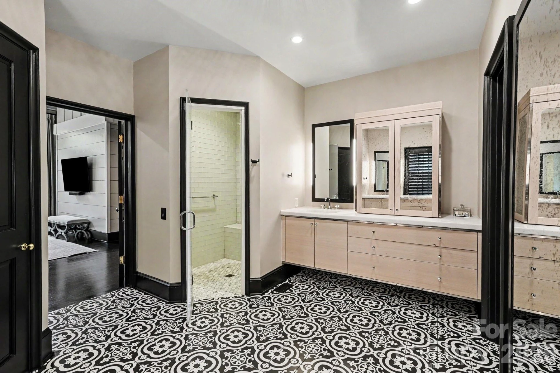1516 Queens Road - Photo 22