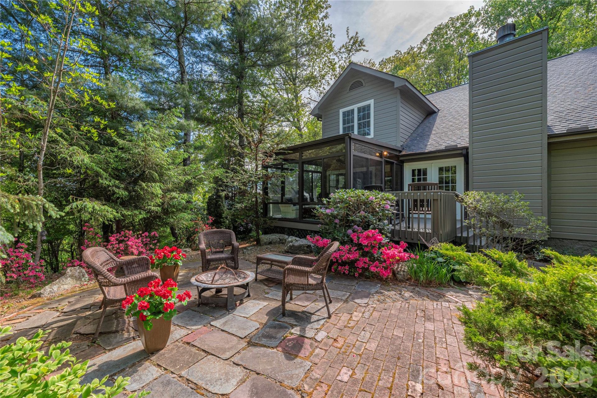 196 Rockhold Drive - Photo 32