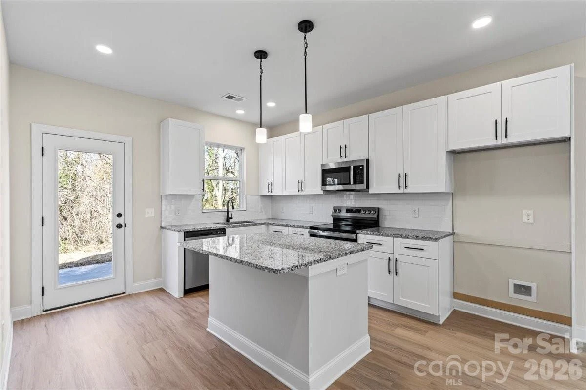 1562 7th Avenue Drive - Photo 12