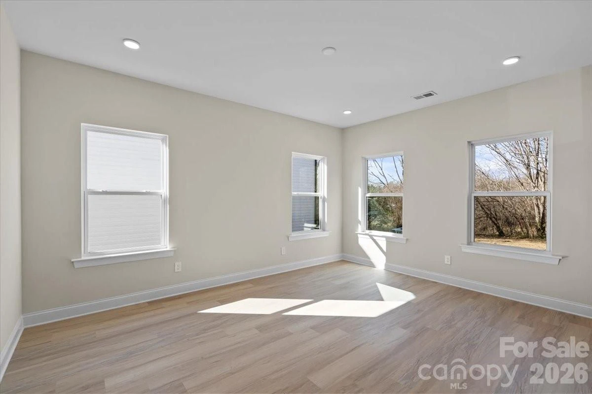1562 7th Avenue Drive - Photo 18