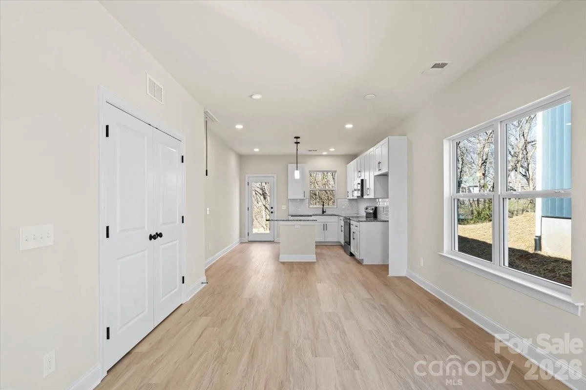 1562 7th Avenue Drive - Photo 7