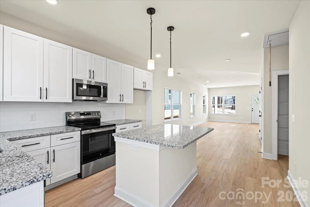 1562 7th Avenue Drive - Photo 10