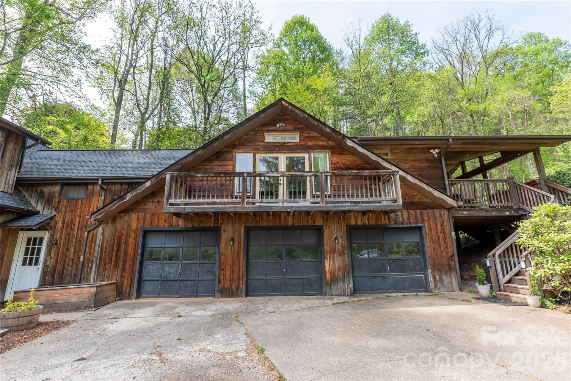 919 Country Club Drive - Photo 41