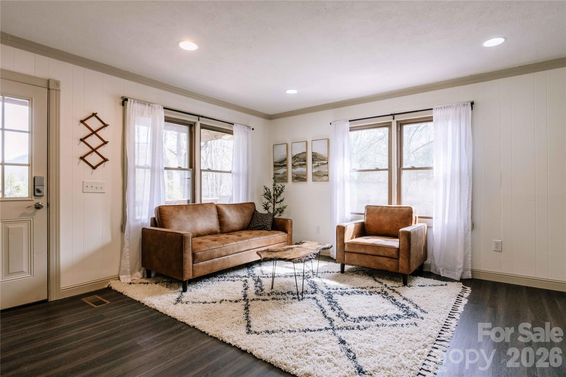 919 Country Club Drive - Photo 8