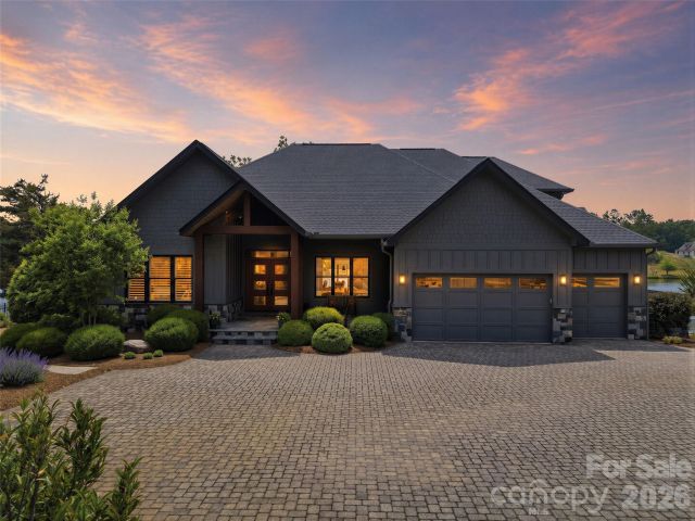 984 Mapleton Lane, Columbus, NC, 28722