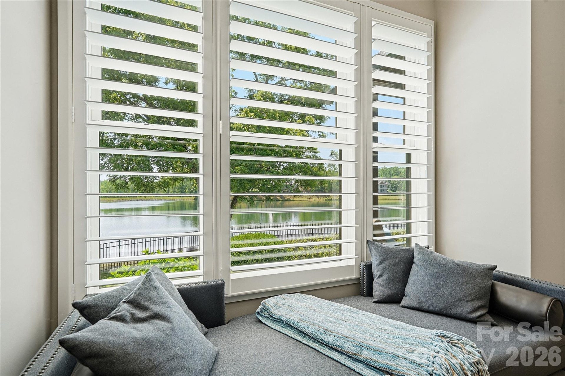 984 Mapleton Lane - Photo 12