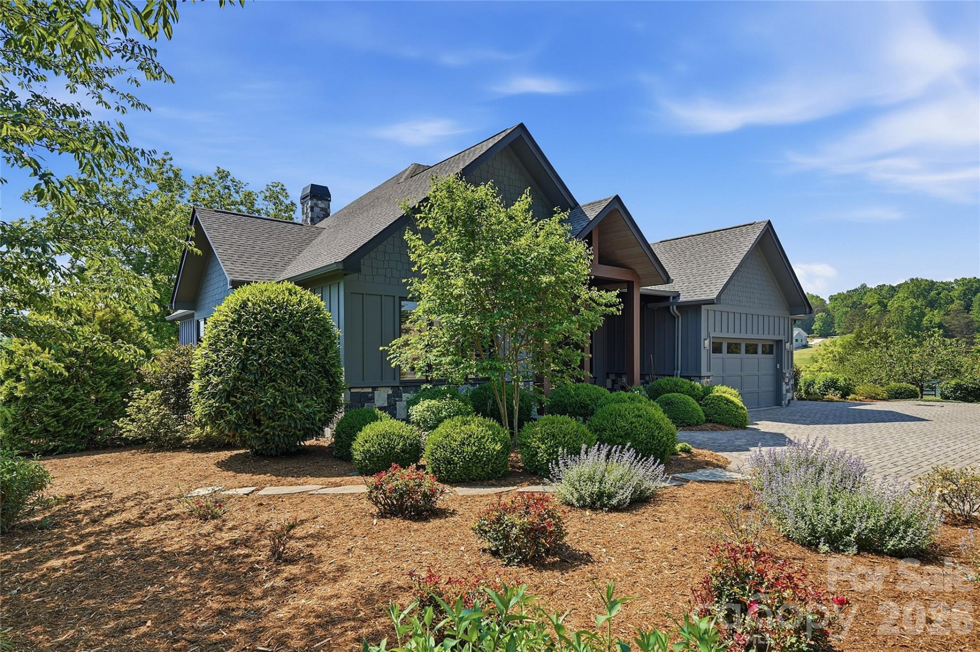 984 Mapleton Lane - Photo 3