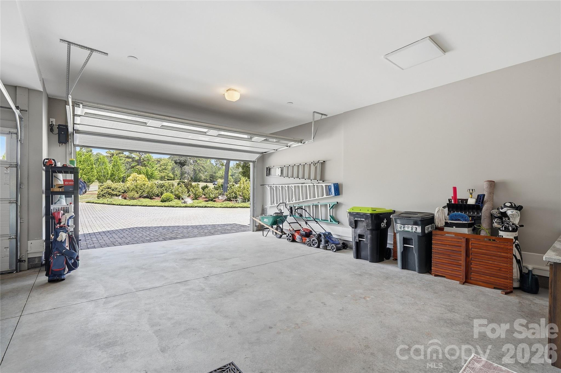 984 Mapleton Lane - Photo 35