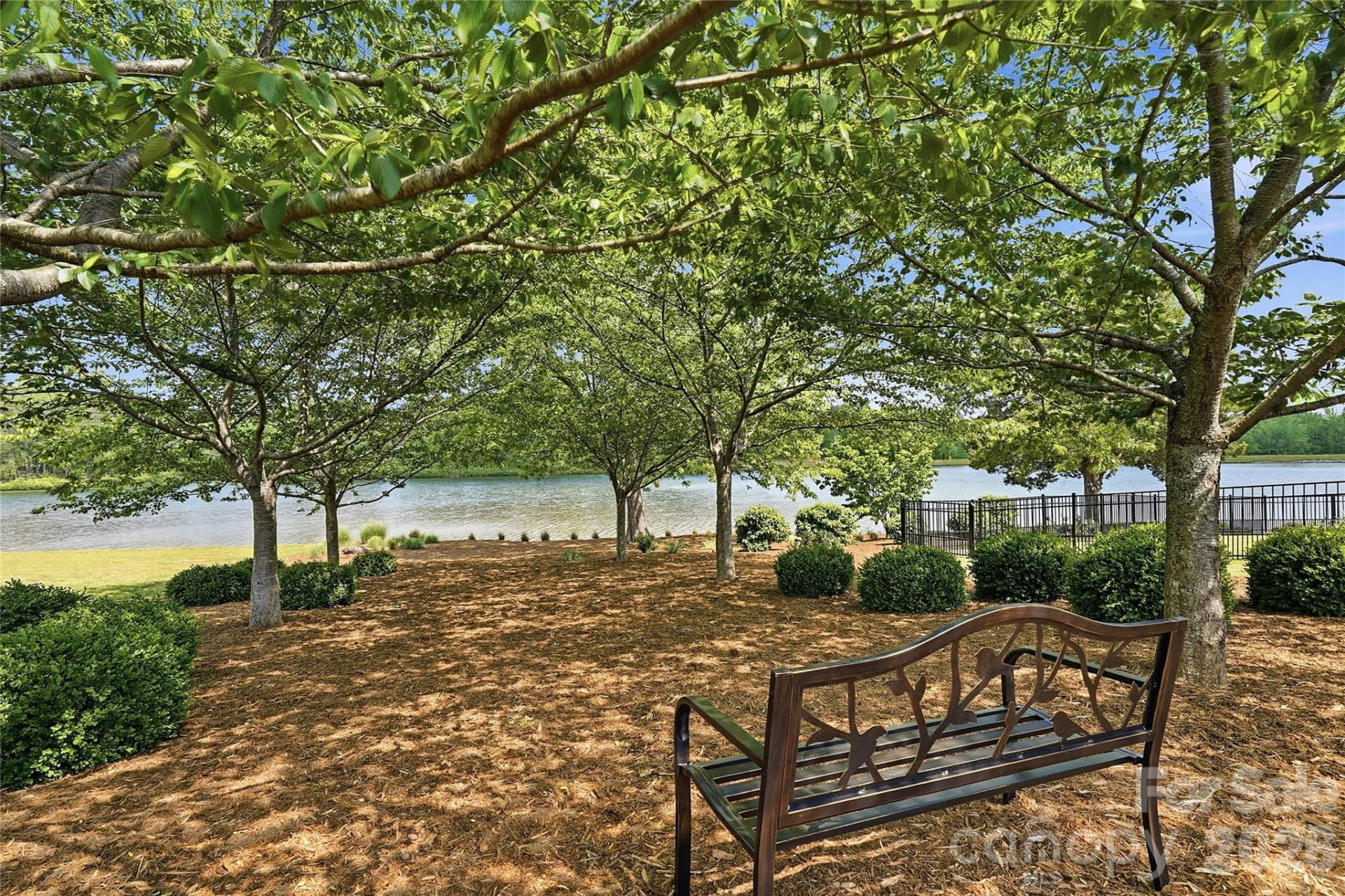 984 Mapleton Lane - Photo 41