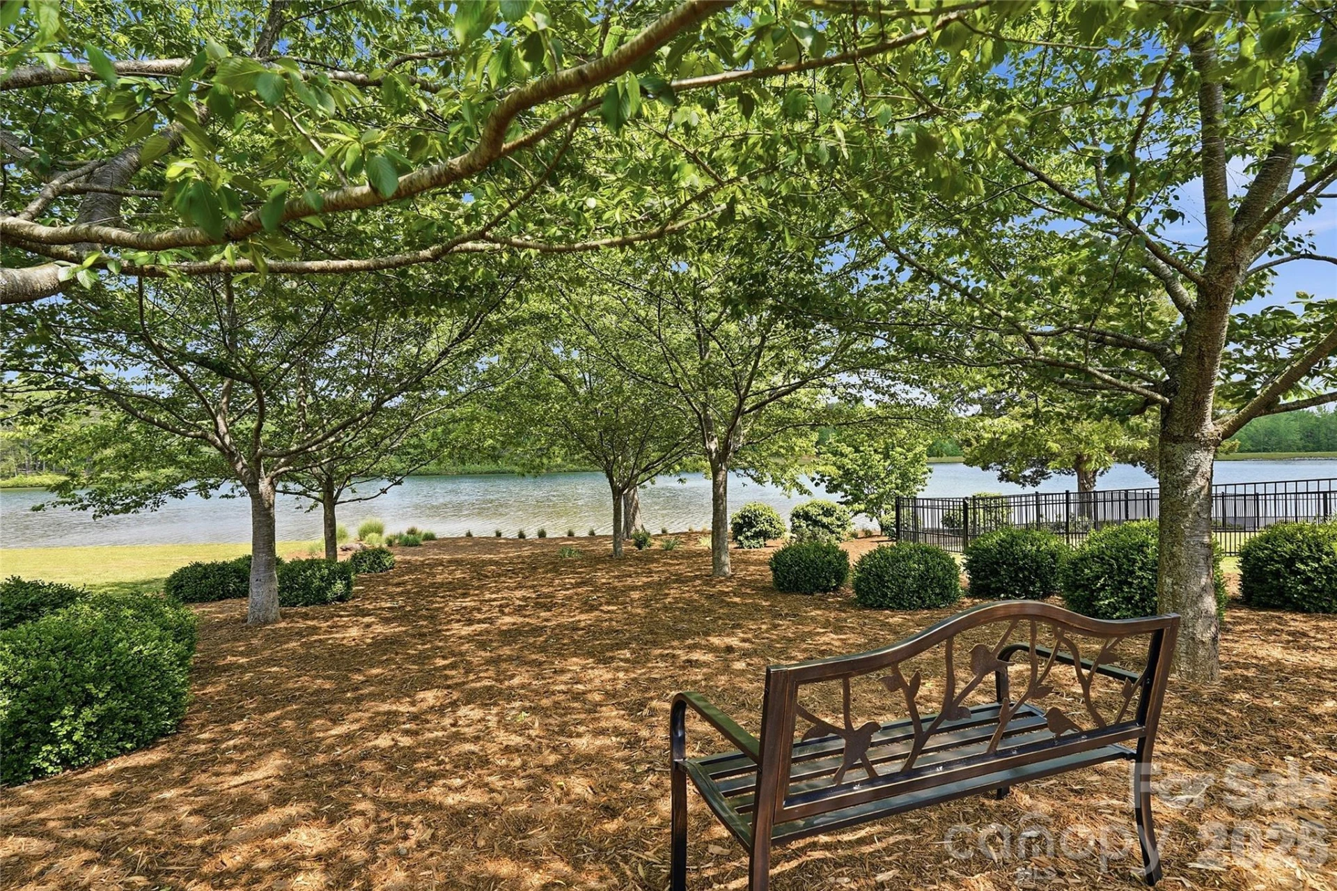 984 Mapleton Lane - Photo 41