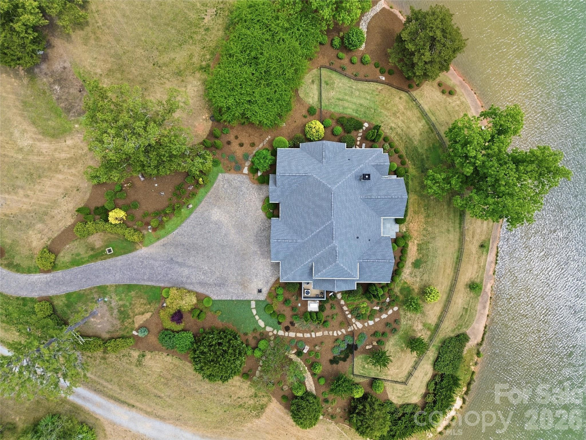 984 Mapleton Lane - Photo 43