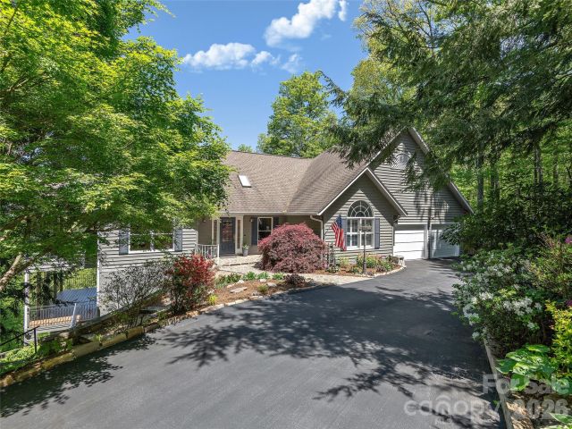 126 Stonebridge Drive, Hendersonville, NC, 28739