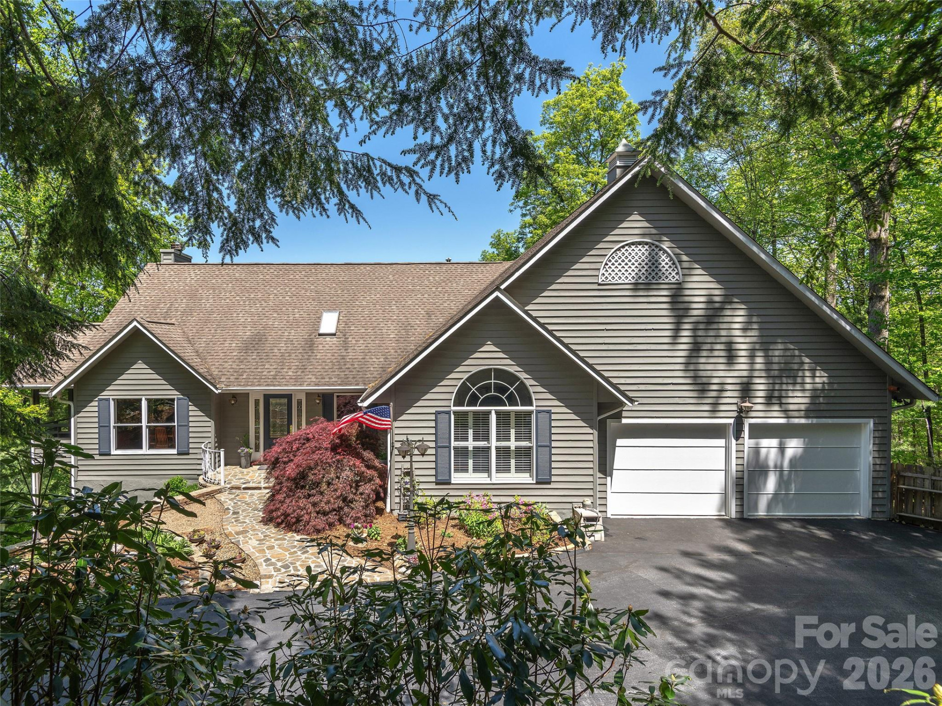 126 Stonebridge Drive - Photo 2