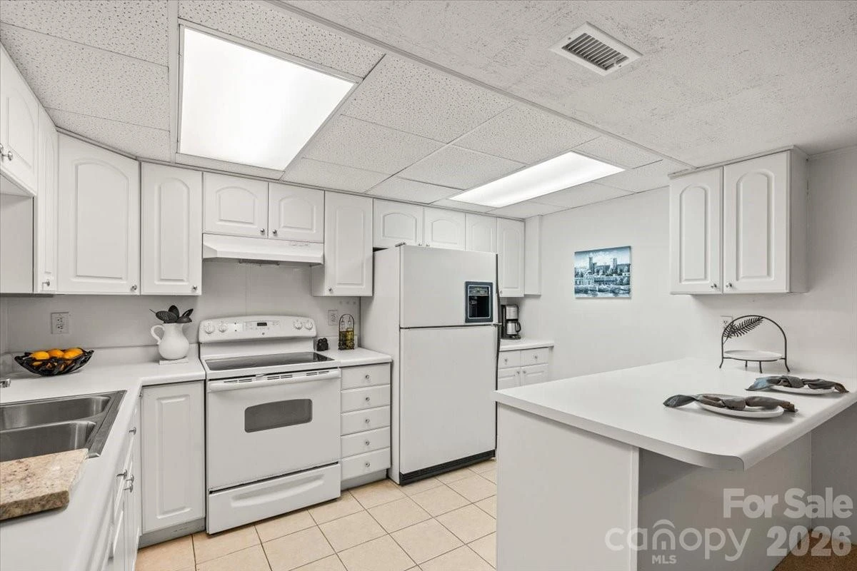 1745 Wensley Drive - Photo 26