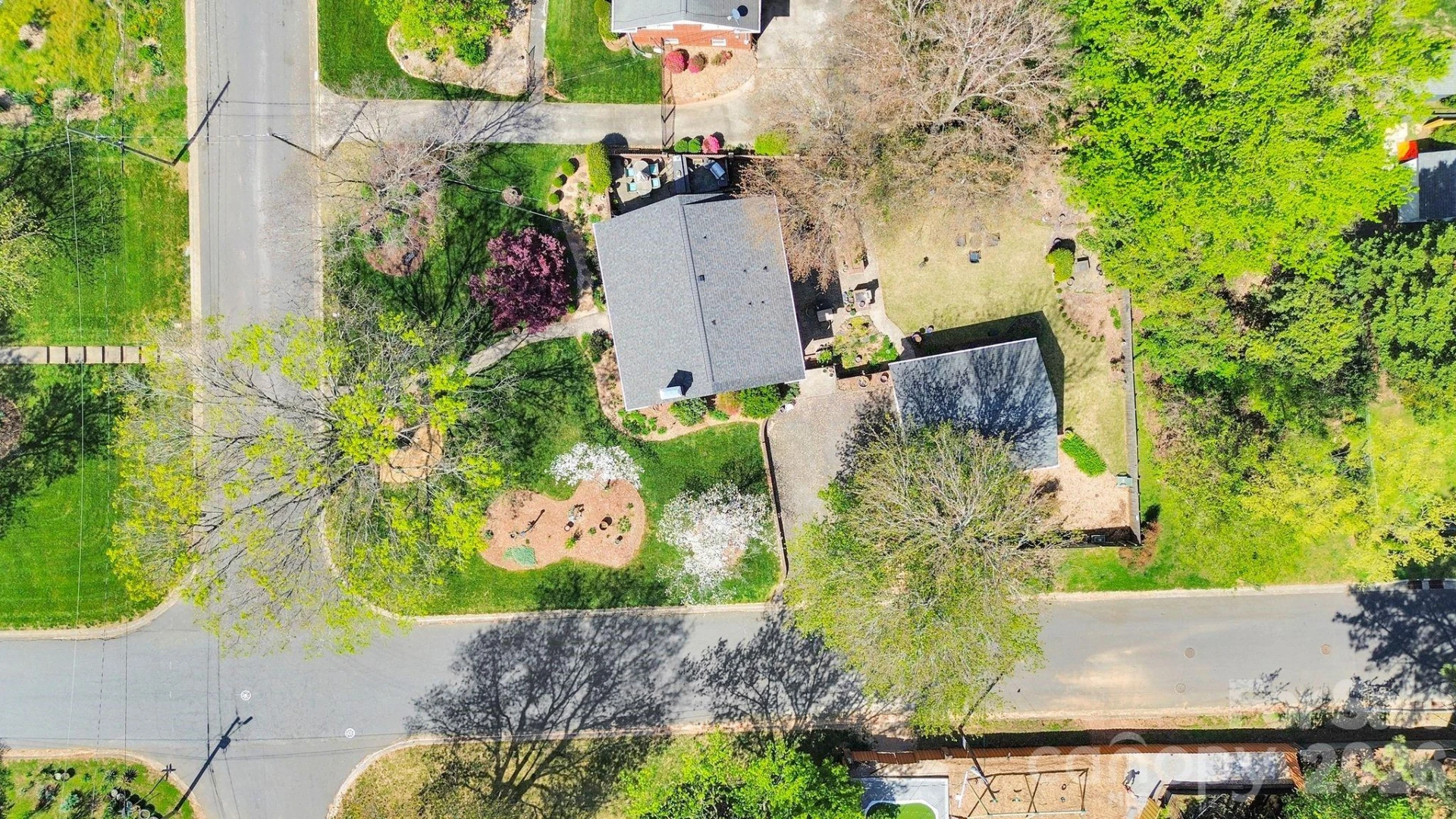 1745 Wensley Drive - Photo 39