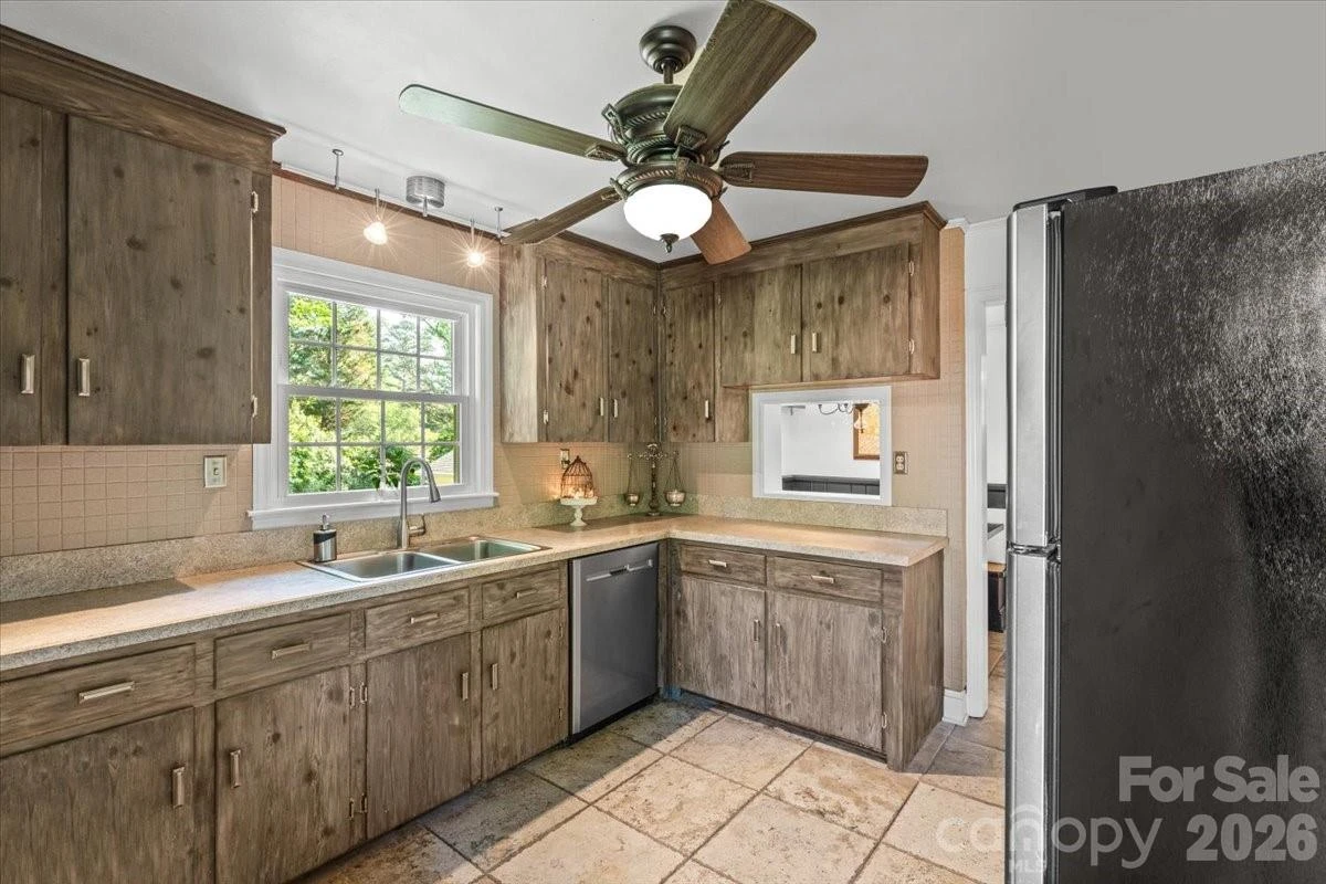 1745 Wensley Drive - Photo 8