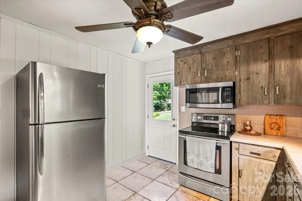 1745 Wensley Drive - Photo 9