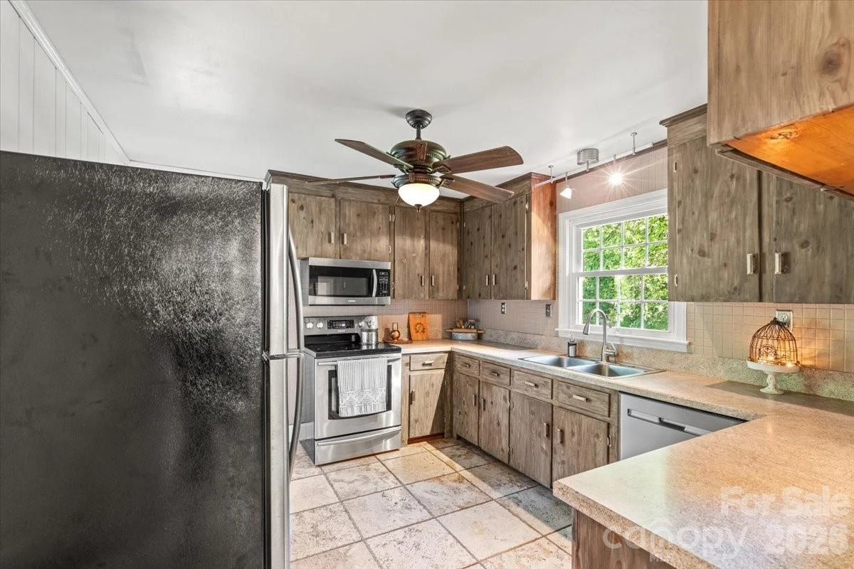 1745 Wensley Drive - Photo 10