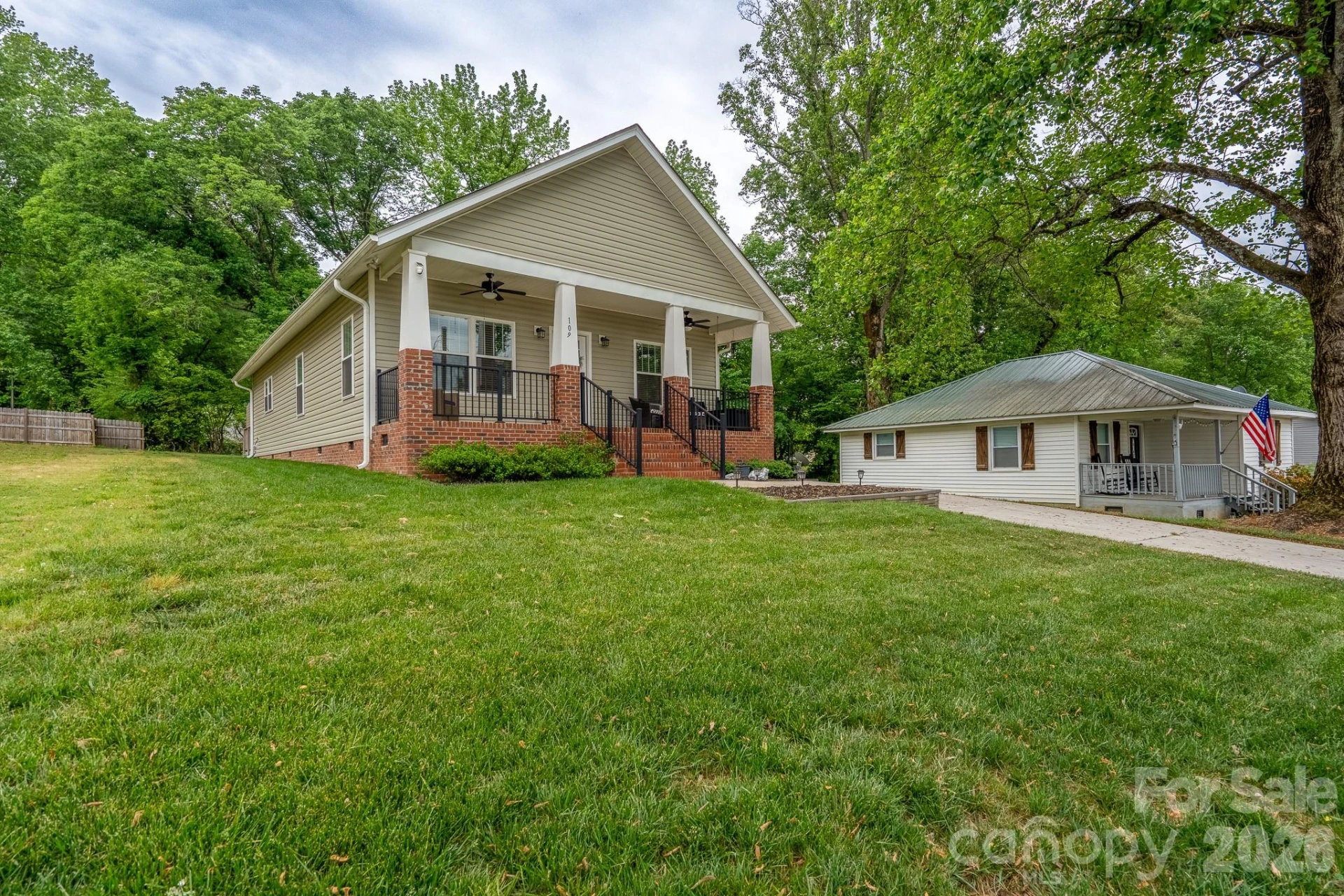 109 Wayne Avenue - Photo 3