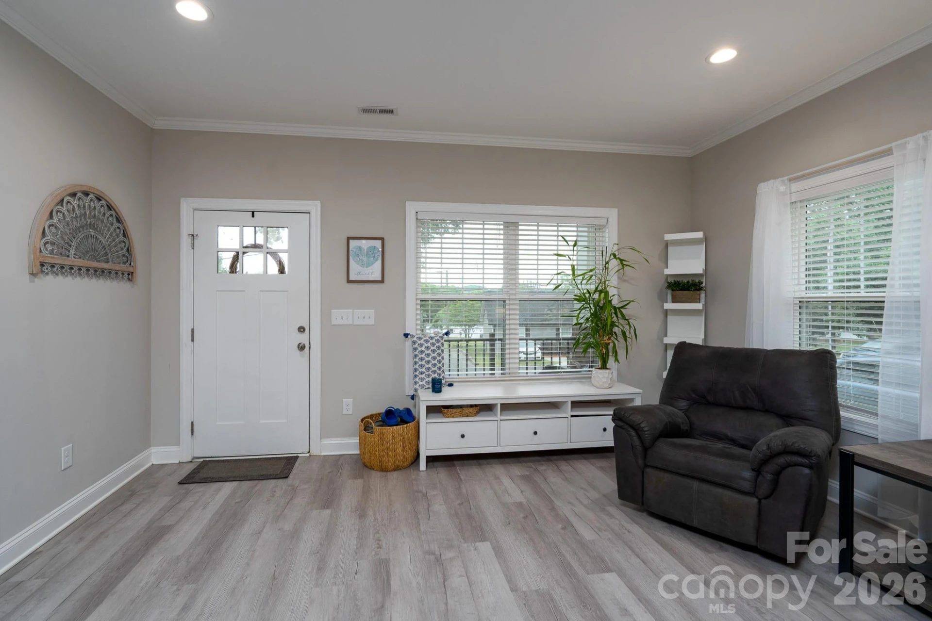 109 Wayne Avenue - Photo 6