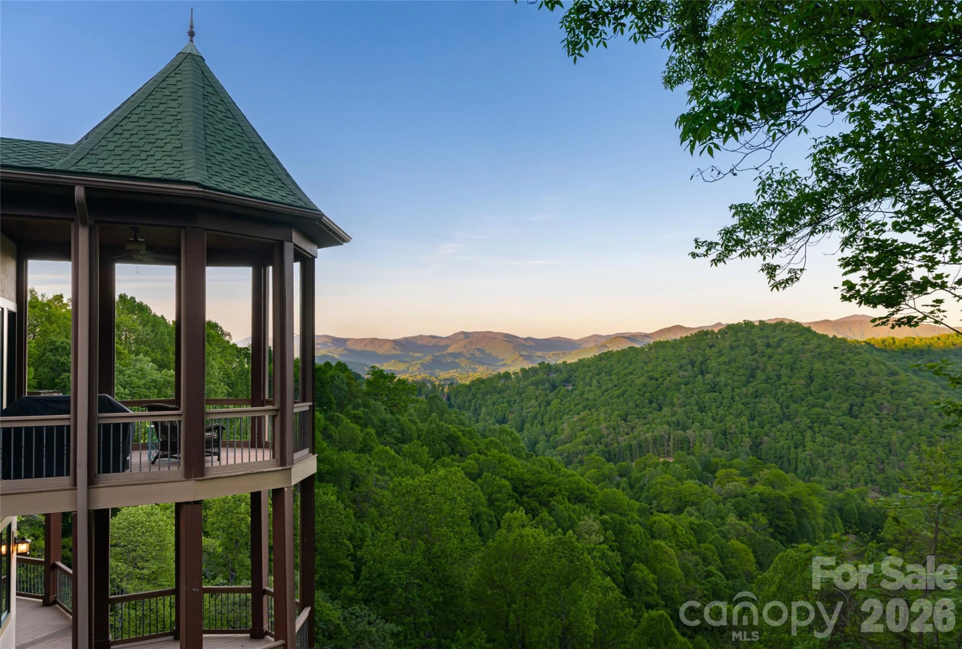 326 Summit Drive - Photo 2