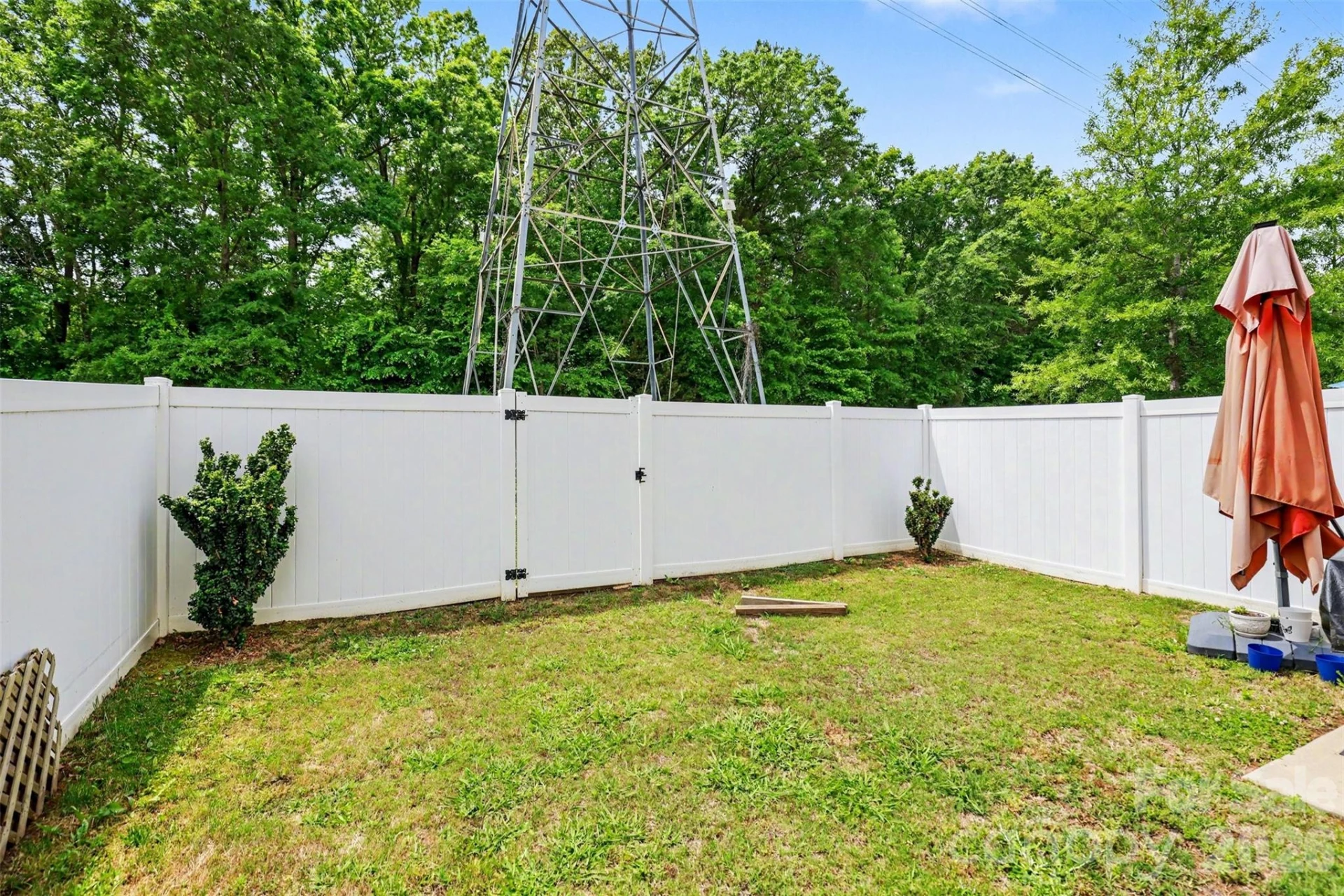 6018 Halliwell Street - Photo 31
