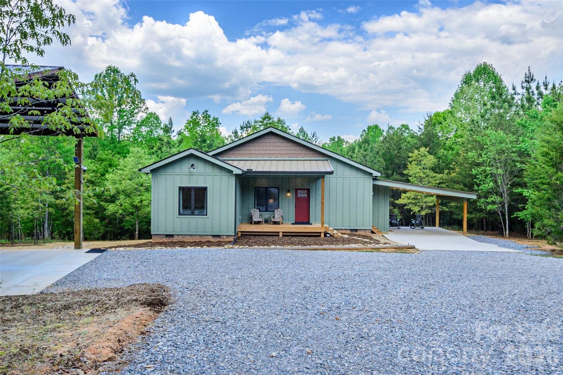107 Dakota Drive - Photo 2
