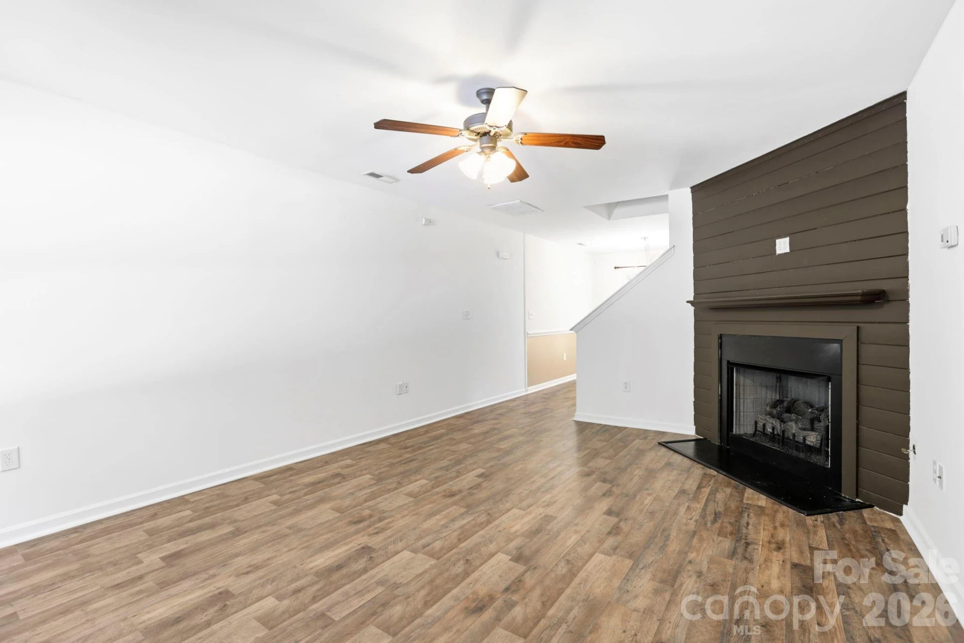 140 Thea Lane - Photo 2