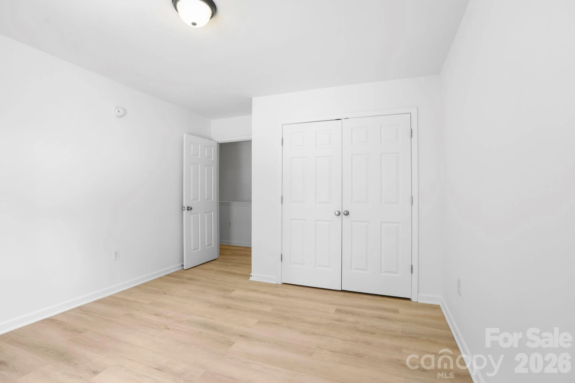 140 Thea Lane - Photo 32