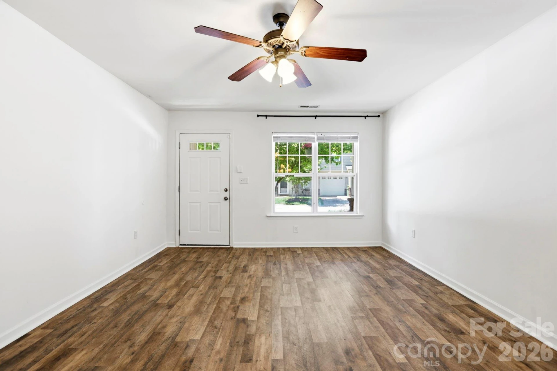 140 Thea Lane - Photo 5