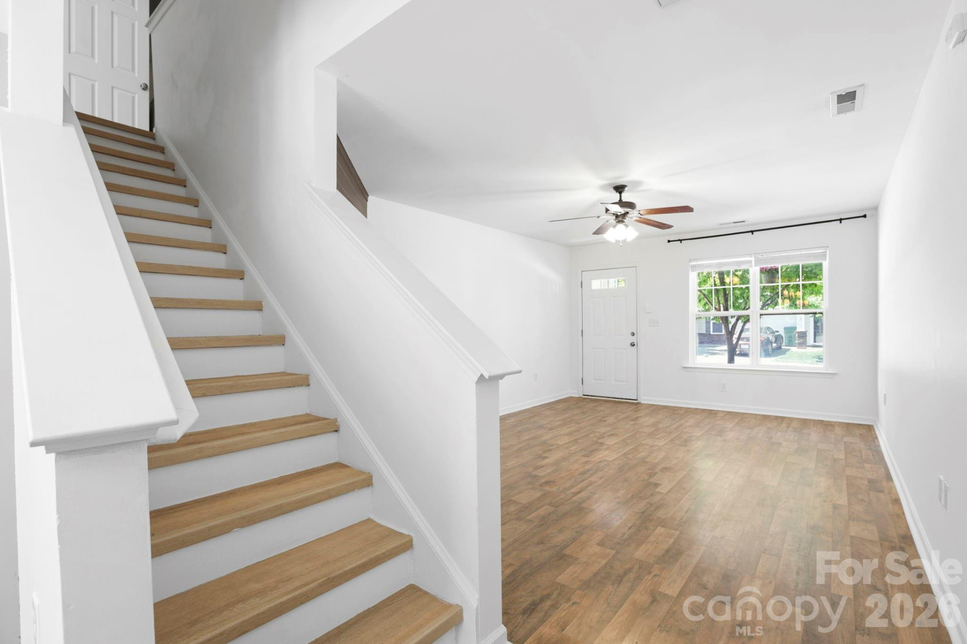 140 Thea Lane - Photo 7