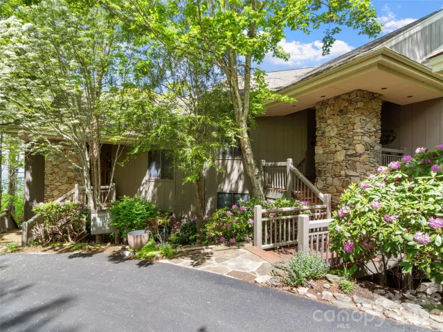 266 Sunset Point Road, Burnsville, NC, 28714