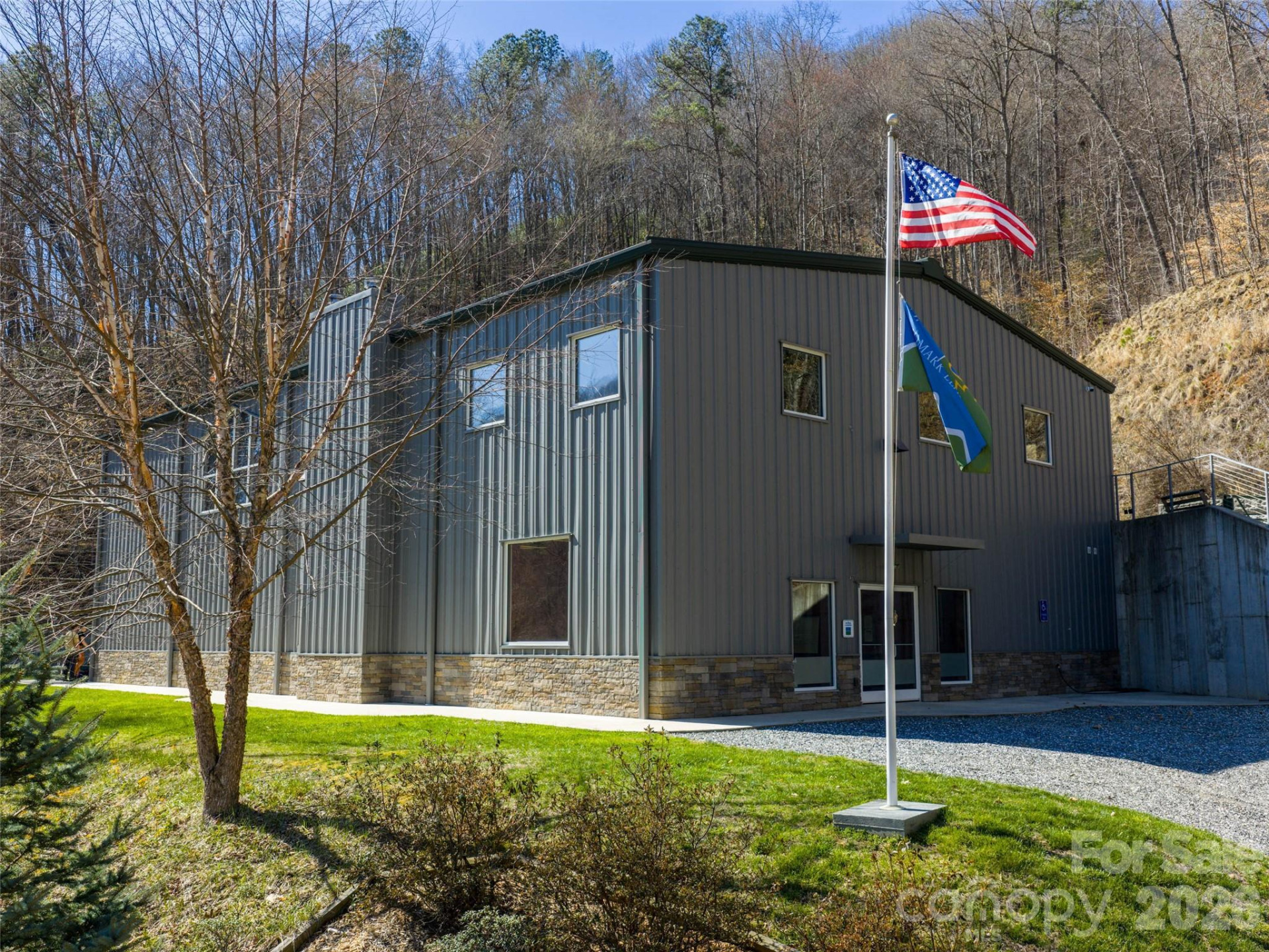 95 Upstream Campus Trail