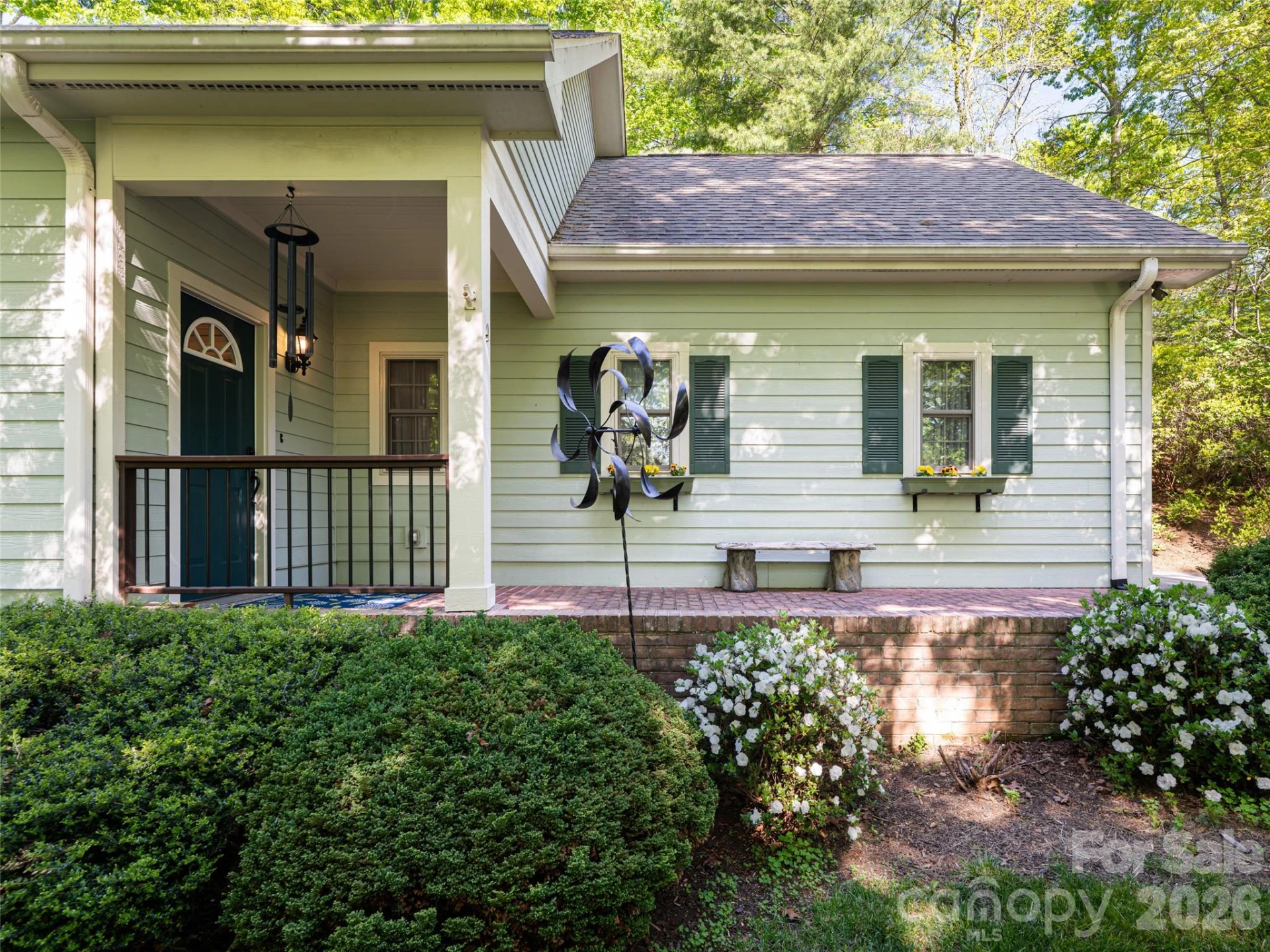 4 Dogwood Glen Circle - Photo 4