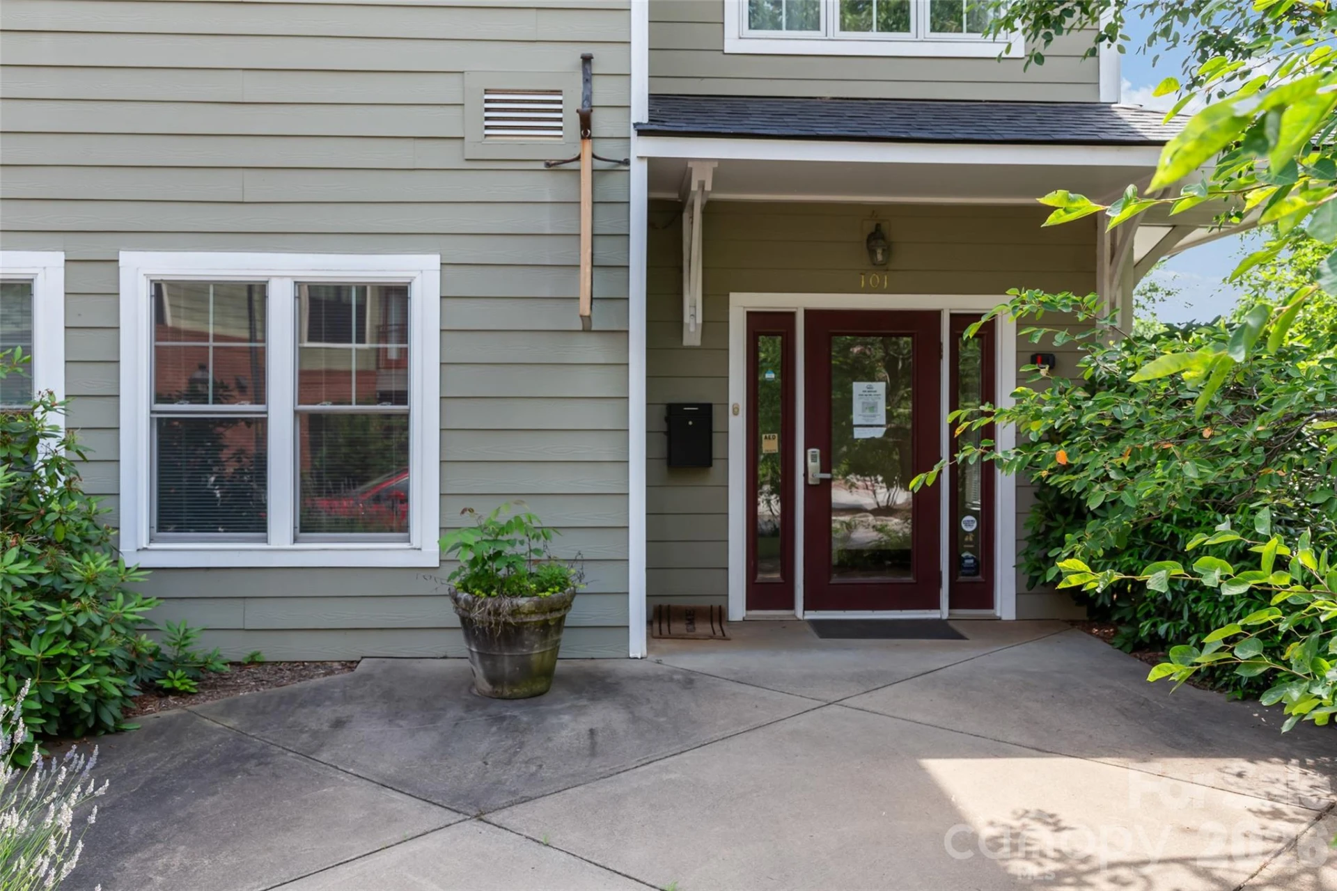 64 Clingman Avenue #101 - Photo 40