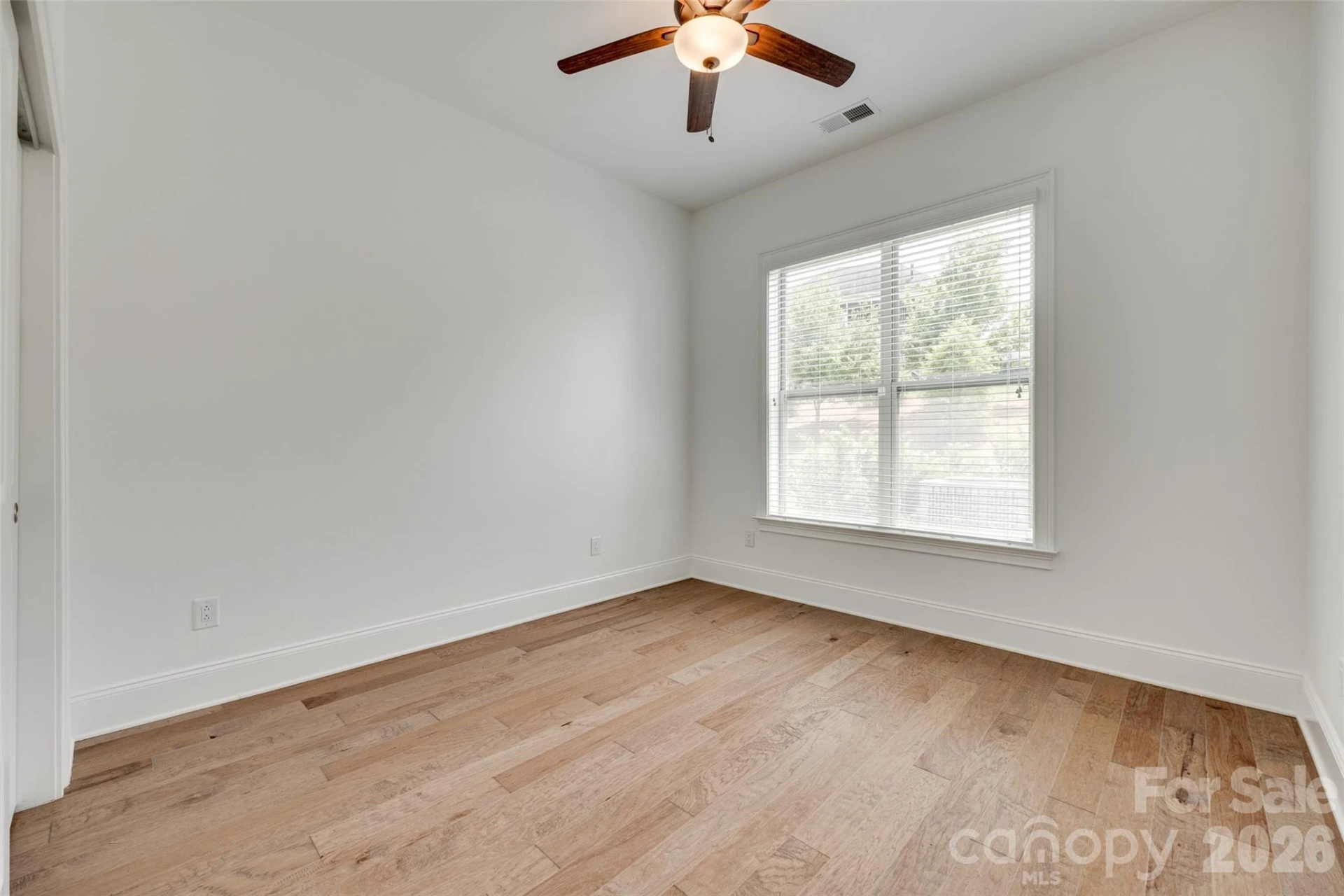 15927 Vale Ridge Drive - Photo 28